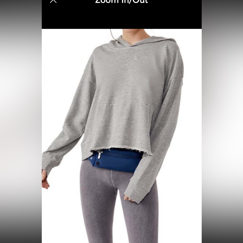 NWT Free People All sport sweat hoodie gray large
Waist length
Raw edge